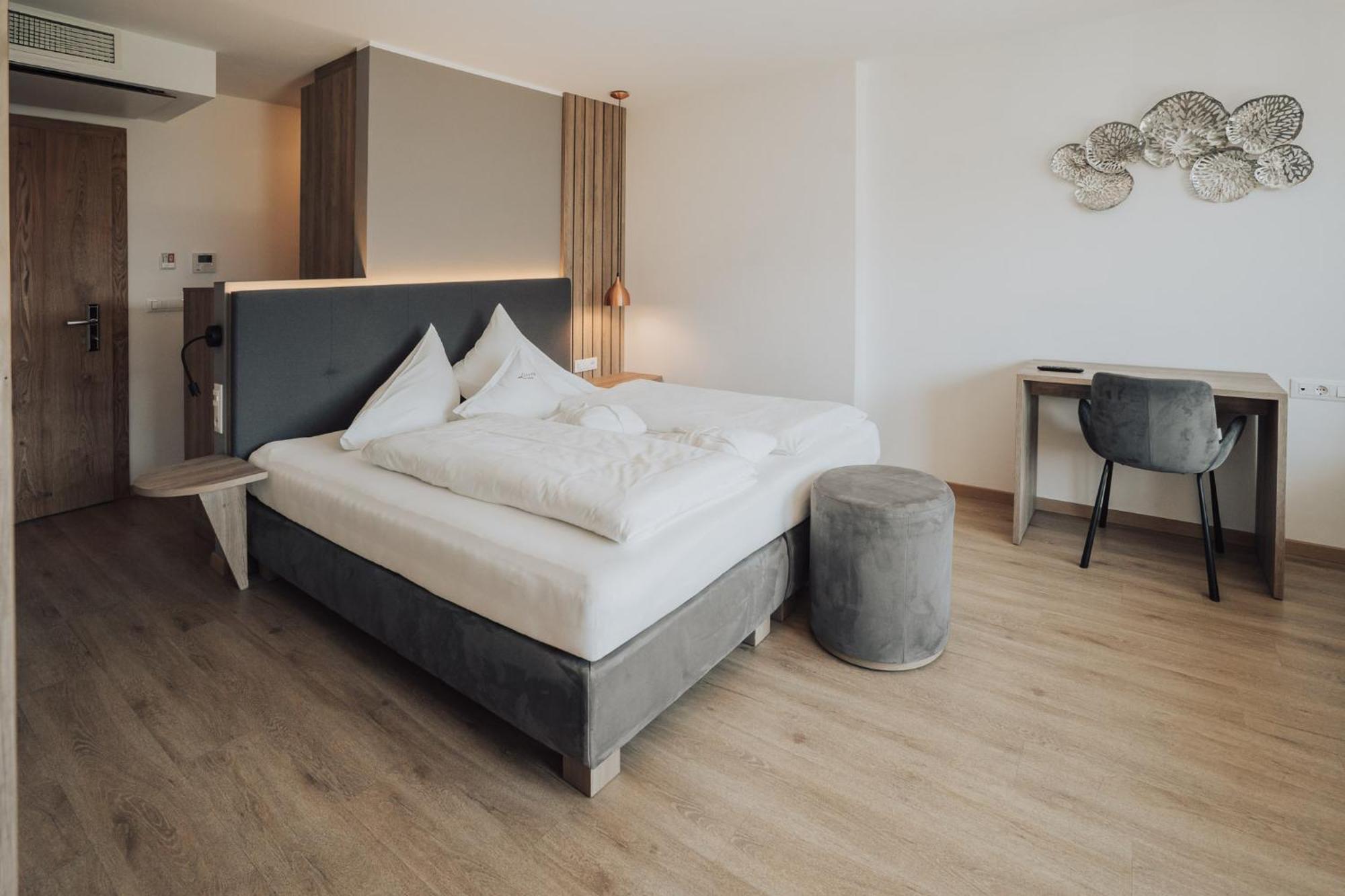 Lisetta Hotel