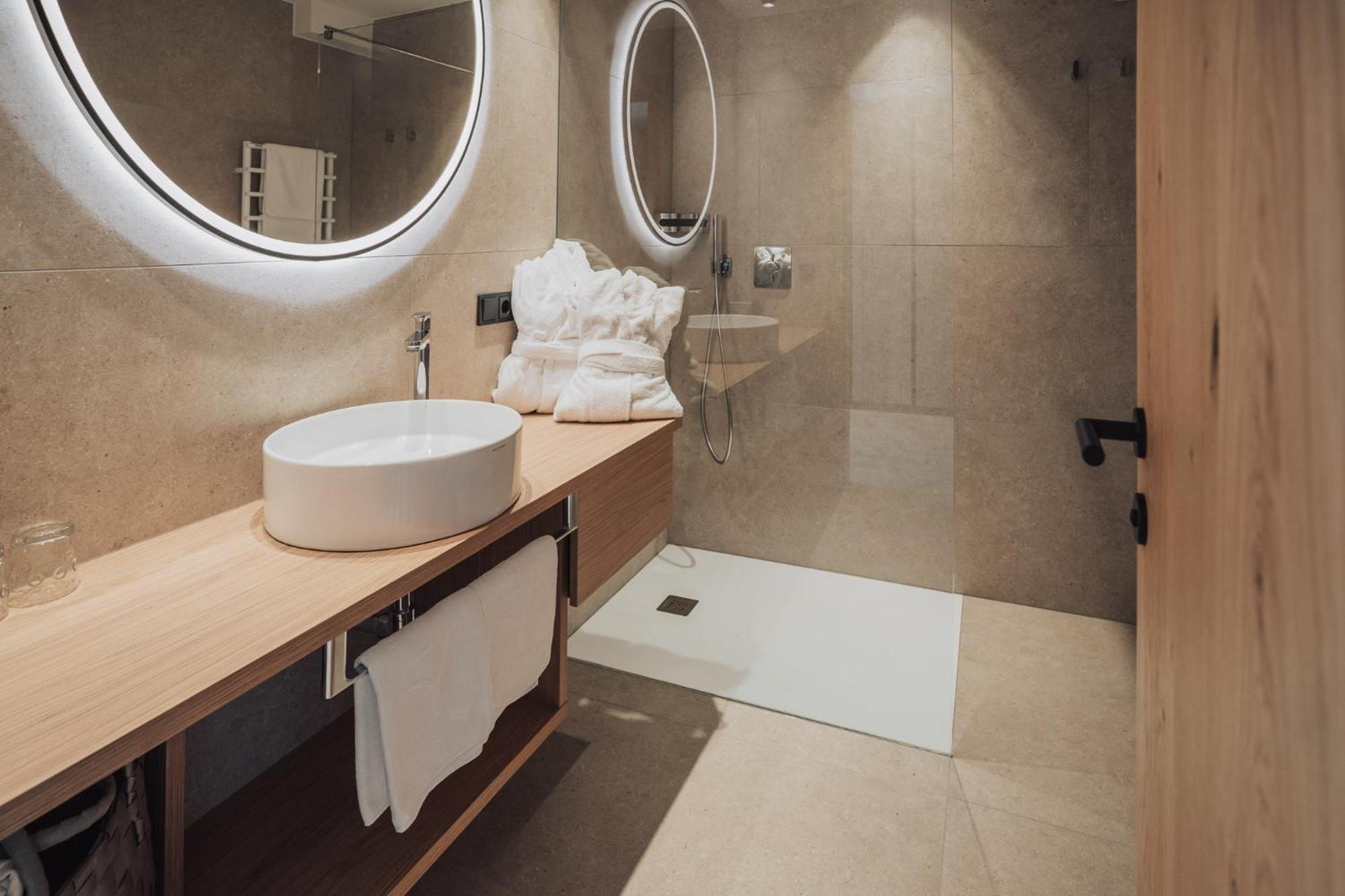 Lisetta Hotel 4*